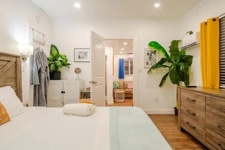 Stunning Little Havana Suites Close To Airport, Calle Ocho, Brickell, Wynwood And The Beaches - Free Parking Miami Exterior foto